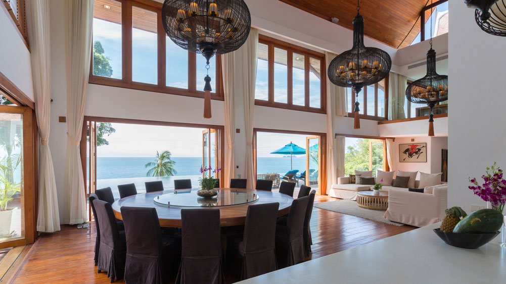 Villa Riva - Lavish dining room with a view